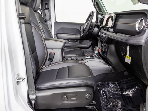 New 2026 Jeep Gladiator Sport AWD/4WD image 38