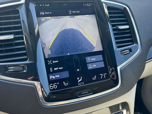 Used 2018 Volvo XC90 T6 Momentum w/ Convenience Package image 30