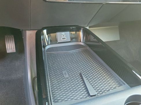 Used 2025 Ford Mustang Mach-E Premium image 11