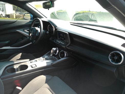 Certified 2020 Chevrolet Camaro LT RWD image 14