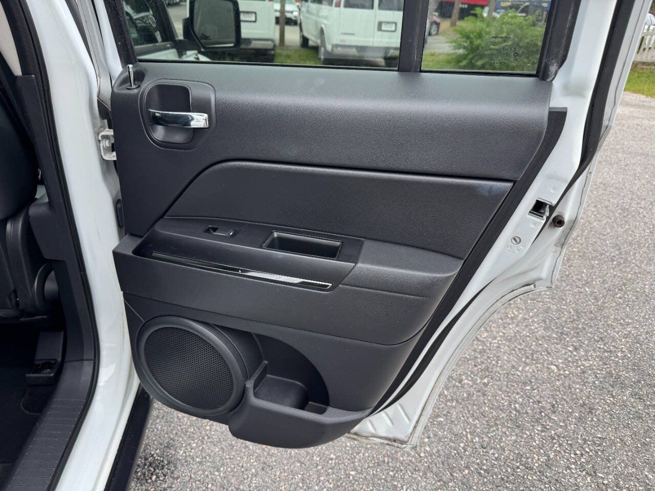 Used 2014 Jeep Patriot Limited FWD image 43