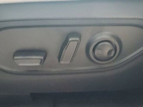 New 2026 Jeep Cherokee Limited image 24