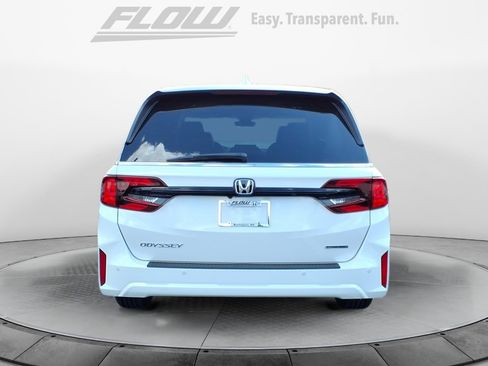 New 2026 Honda Odyssey Touring image 6