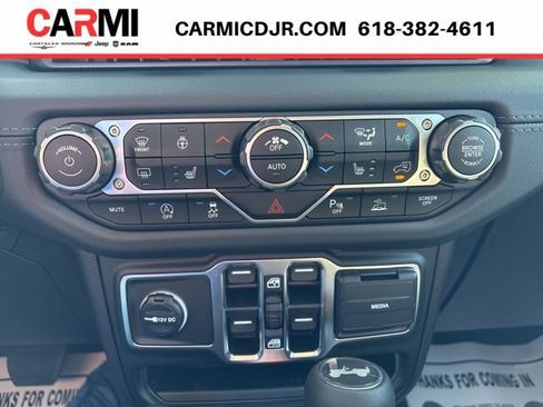 New 2025 Jeep Wrangler Unlimited Sahara w/ Safety Group AWD/4WD image 17