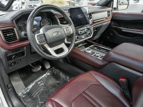 Used 2024 Ford Expedition Max Limited image 6