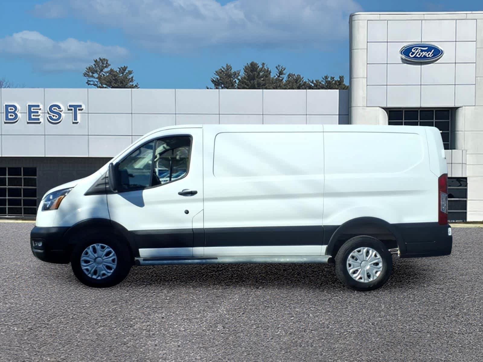 Used 2025 Ford Transit 250 Low Roof w/ Exterior Upgrade Package RWD image 2