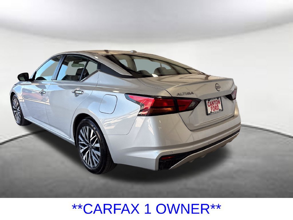 Used 2025 Nissan Altima 2.5 SV FWD image 3