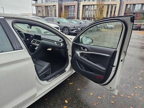 New 2026 Genesis G70 2.5T image 26