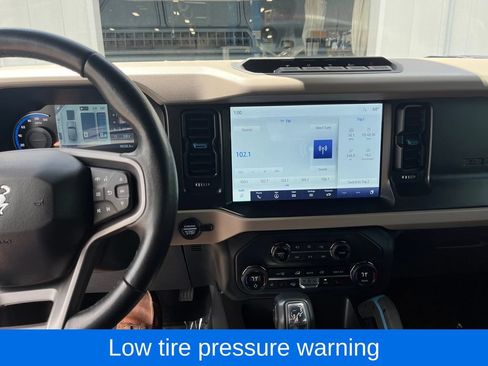 Used 2023 Ford Bronco Wildtrak AWD/4WD image 22