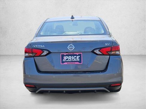 Used 2021 Nissan Versa SV FWD image 6