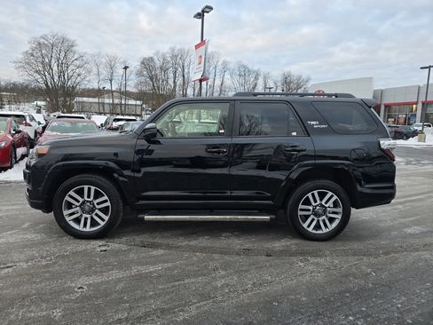 Used 2023 Toyota 4Runner TRD Sport image 3