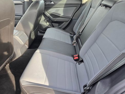 Used 2025 Volkswagen Jetta SE image 14