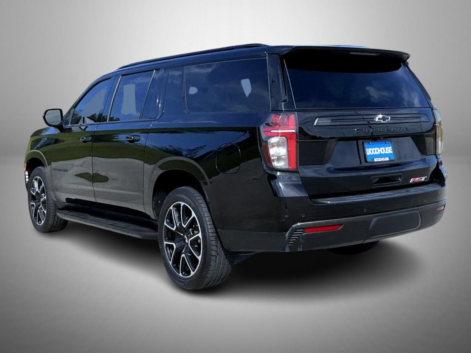 Used 2021 Chevrolet Suburban RST AWD/4WD image 7