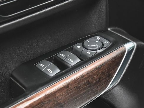 Used 2022 GMC Sierra 1500 Denali w/ Denali Reserve Package image 8