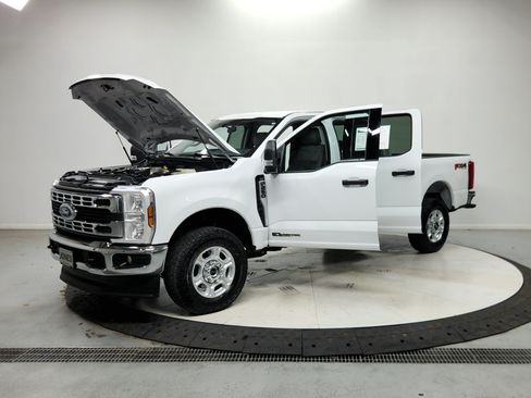 Used 2025 Ford F250 XLT w/ FX4 Off-Road Package AWD/4WD image 21