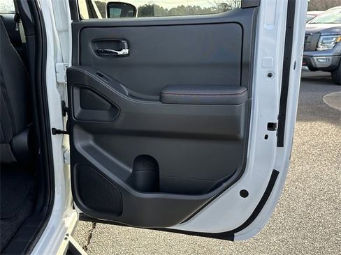 Certified 2024 Nissan Frontier Pro-X image 17
