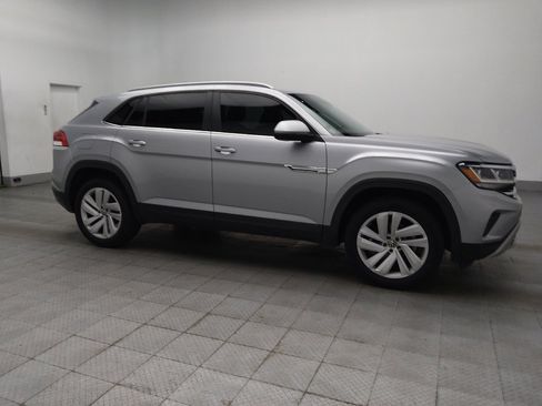 Used 2020 Volkswagen Atlas Cross Sport SE FWD image 11