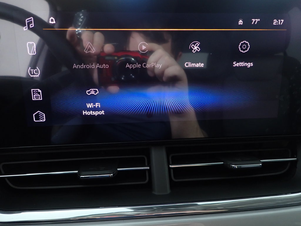 New 2026 Chevrolet Trax LT w/ Midnight Edition FWD image 3
