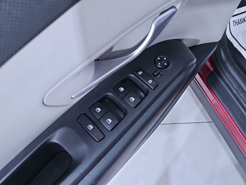 Certified 2024 Hyundai Tucson SE image 13