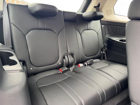 Certified 2026 Honda Pilot Touring image 12
