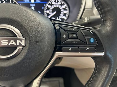Used 2024 Nissan Altima 2.5 SL FWD image 26