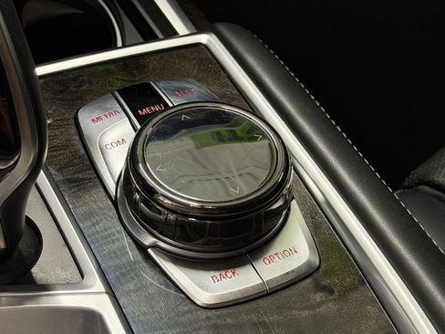Used 2017 BMW 740i RWD image 41