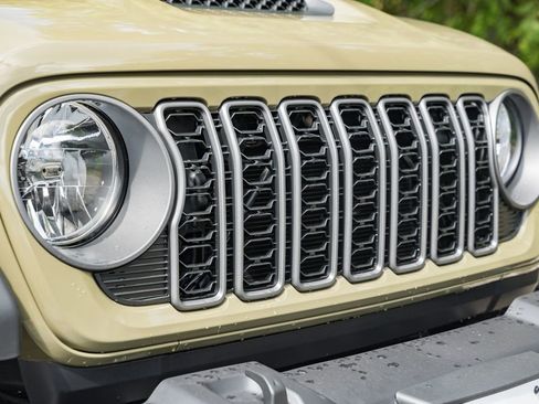 New 2025 Jeep Gladiator Sport image 10