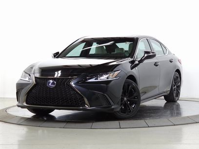 Used 2022 Lexus ES 300h F Sport w/ Accessory Package 2