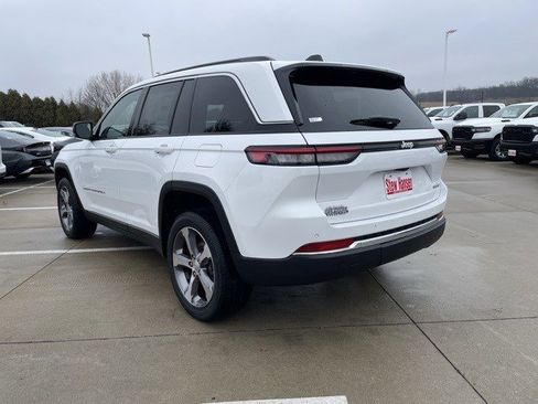 New 2025 Jeep Grand Cherokee Limited w/ Trailer Tow Package image 3