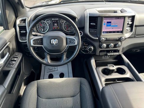 Used 2022 RAM 1500 Big Horn AWD/4WD image 17