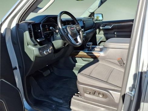 Used 2023 GMC Sierra 1500 Elevation AWD/4WD image 11