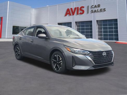 Used 2025 Nissan Sentra SV FWD image 3