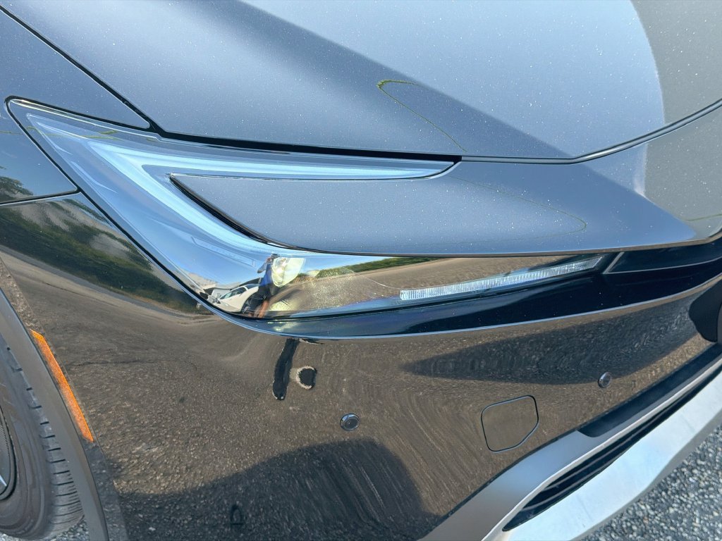 Used 2025 Toyota Prius Plug-In Hybrid FWD image 34