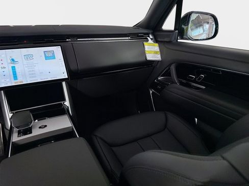 New 2026 Land Rover Range Rover Long Wheelbase SE image 26