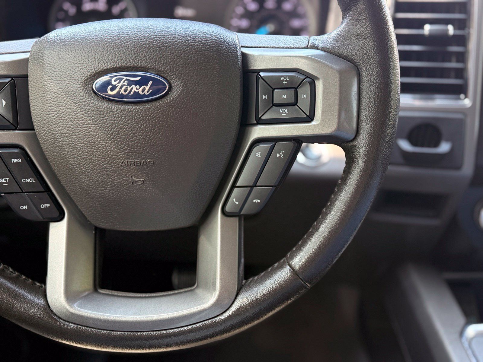 Used 2021 Ford Expedition XLT RWD image 27
