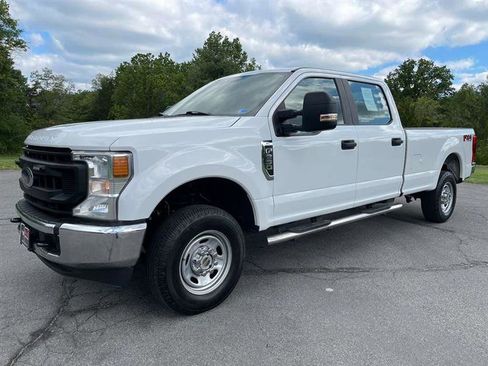Used 2022 Ford F250 XL w/ Power Equipment Group AWD/4WD image 1