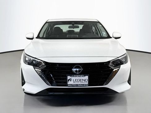Used 2024 Nissan Sentra SV FWD image 2