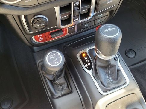 New 2025 Jeep Gladiator Willys image 10