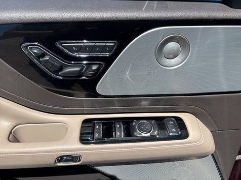 Used 2020 Lincoln Aviator Reserve w/ Equipment Group 202A AWD/4WD image 9