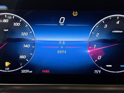 Used 2025 Mercedes-Benz GLE 350 4MATIC image 30