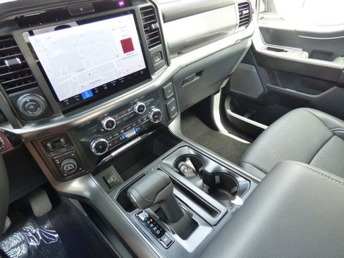 New 2025 Ford F150 Lariat w/ Equipment Group 501A Mid image 18