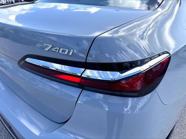 Certified 2024 BMW 740i RWD image 30