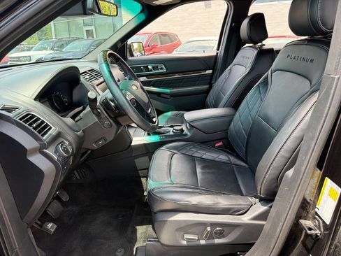 Used 2016 Ford Explorer Platinum AWD/4WD image 14