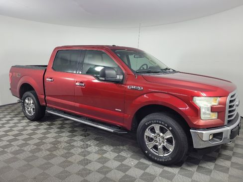 Used 2015 Ford F150 XLT w/ Equipment Group 302A Luxury AWD/4WD image 11
