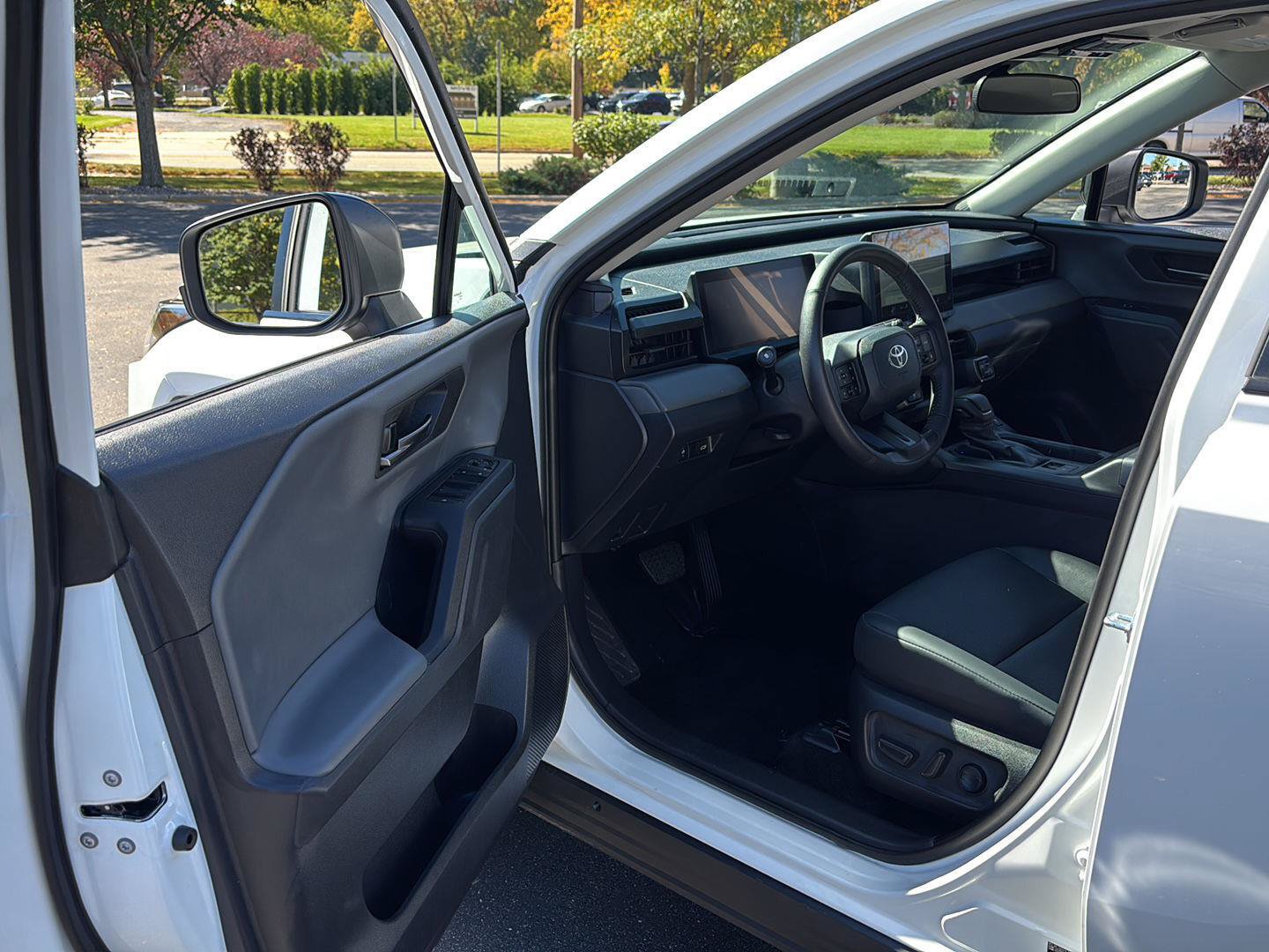 Used 2026 Toyota RAV4 XLE Premium AWD/4WD image 2