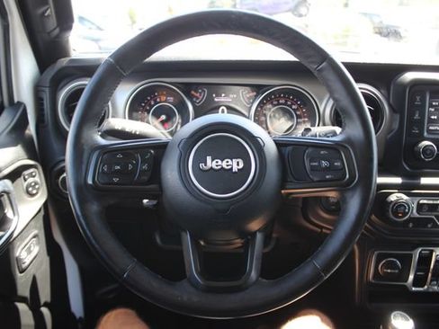 Used 2019 Jeep Wrangler Unlimited Sport S AWD/4WD image 10
