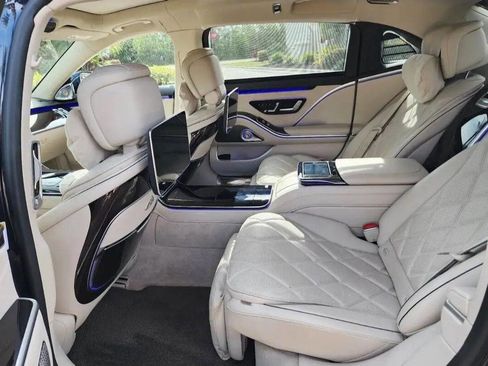 Used 2023 Mercedes-Benz Maybach S 680 4MATIC image 13