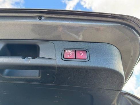 Certified 2023 Mercedes-Benz GLB 250 w/ Premium Package image 23