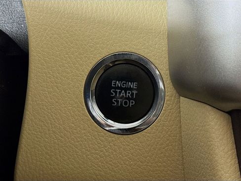 Used 2019 Toyota Highlander Limited Platinum image 19