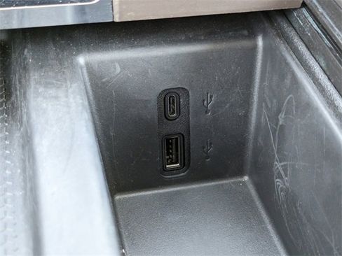 Used 2024 GMC Acadia Denali w/ Super Cruise Package image 32